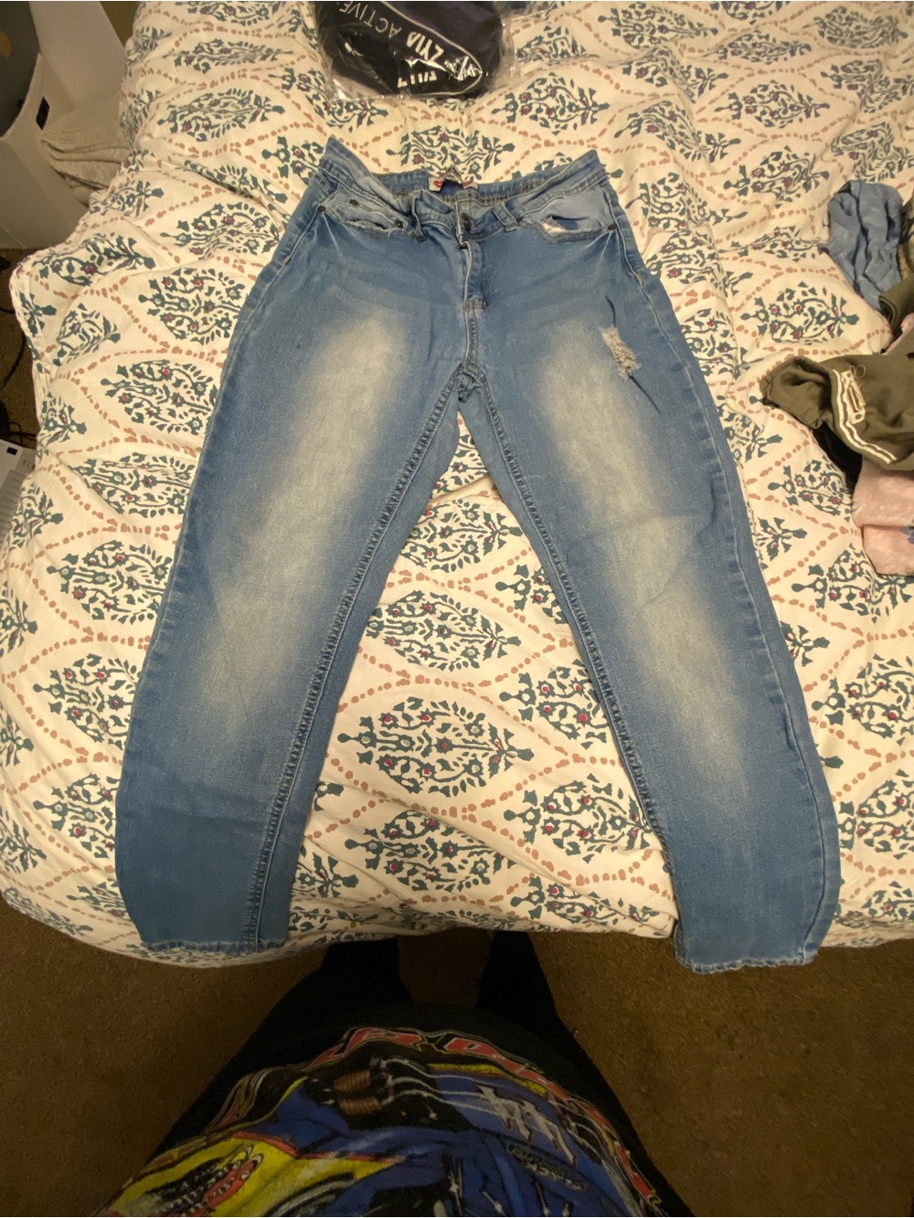 Women's Light Blue Boyfriend Jeans with Subtle Distress
